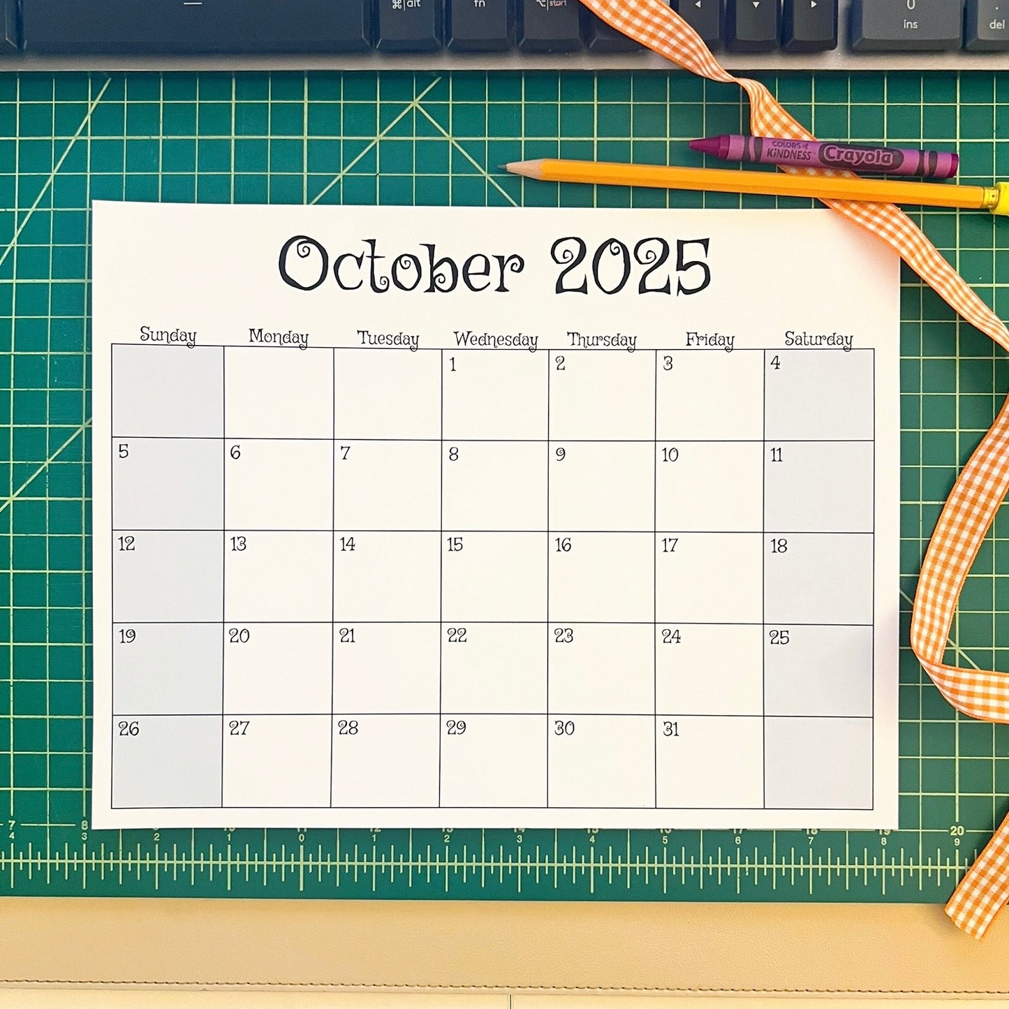October 2025 Calendar (Printable PDF & PNG)