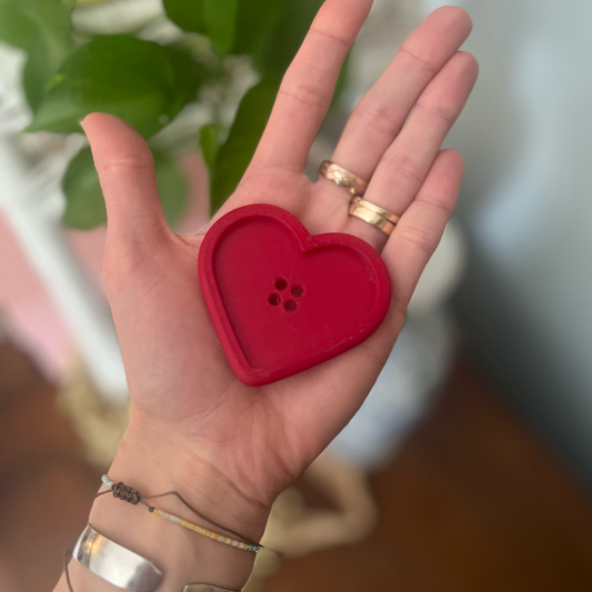 /products/big-red-heart-button